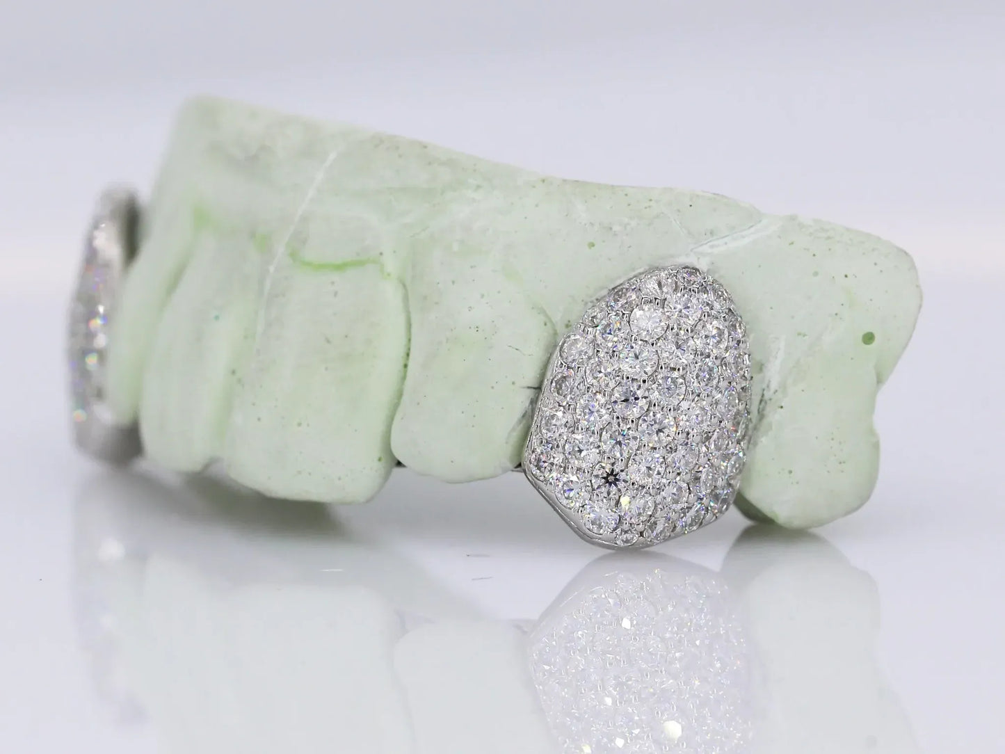 Custom Fangs VVS Moissanite Grillz